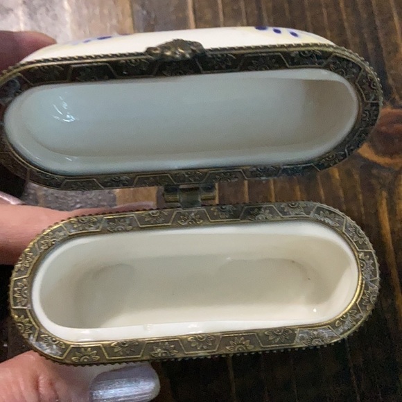 VINTAGE Blue Delft Floral Rectangle Trinket Box - Picture 9 of 13